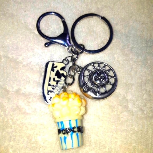 🆕️Boutique Resin Popcorn and Metal Sun/Moon Sneaker Keychain/ Purse Charm - Picture 2 of 5
